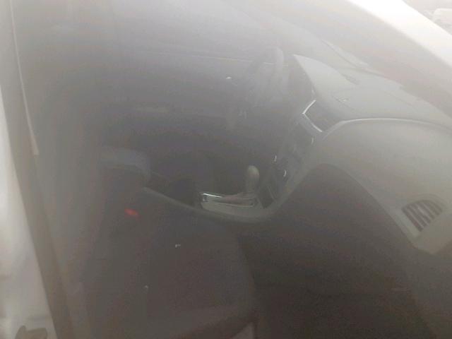 1G1ZH57B29F245616 - 2009 CHEVROLET MALIBU 1LT WHITE photo 5