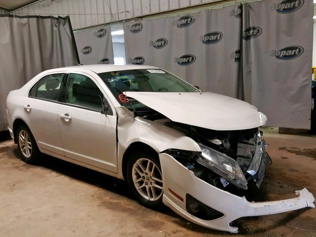 3FAHP0GA3BR226703 - 2011 FORD FUSION S WHITE photo 1