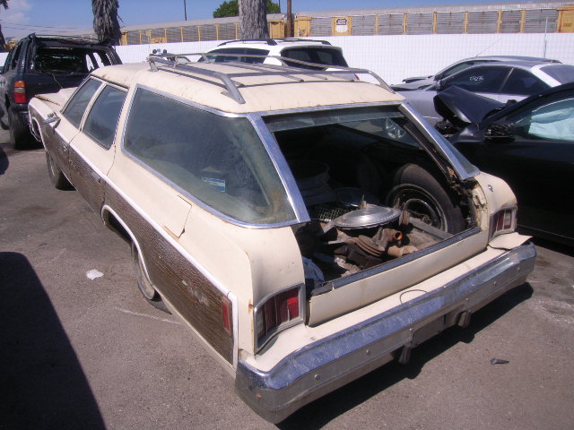 1N45U4S213286 - 1974 CHEVROLET WAGON TWO TONE photo 3