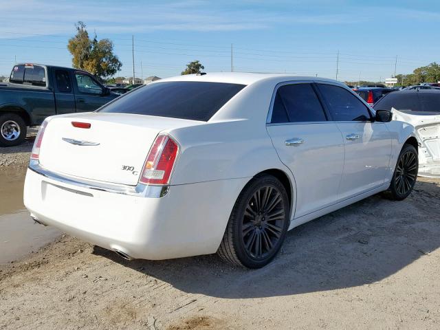 2C3CA6CT2BH598372 - 2011 CHRYSLER 300C WHITE photo 4