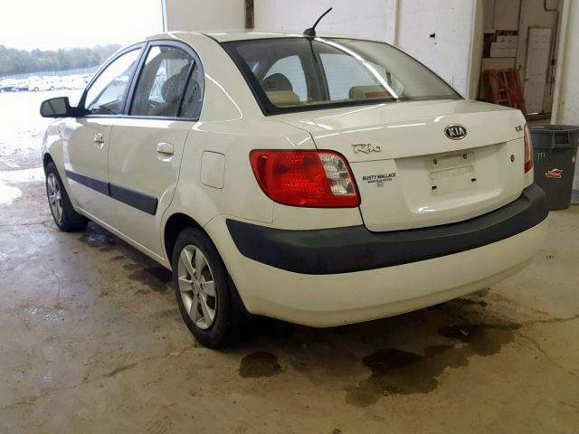 KNADE123786306070 - 2008 KIA RIO BASE WHITE photo 3