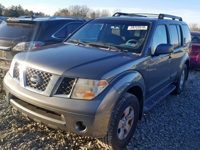 5N1AR18WX6C611682 - 2006 NISSAN PATHFINDER GRAY photo 2