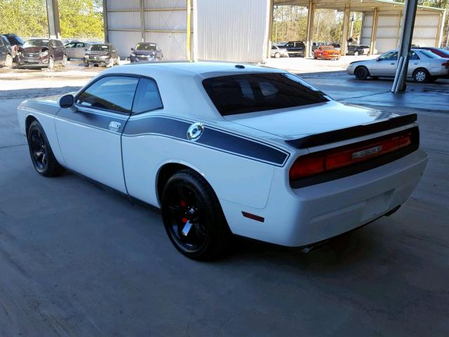 2C3CDYAG6CH275520 - 2012 DODGE CHALLENGER WHITE photo 3