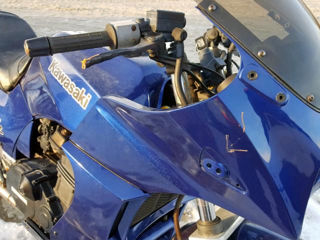 JKAZX2A13FB509447 - 1985 KAWASAKI ZX900 BLUE photo 9