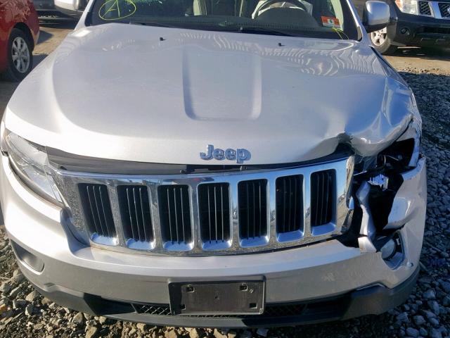 1J4RR4GG5BC679749 - 2011 JEEP GRAND CHER SILVER photo 7