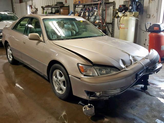 JT8BF22GXV0044915 - 1997 LEXUS ES 300 GOLD photo 1