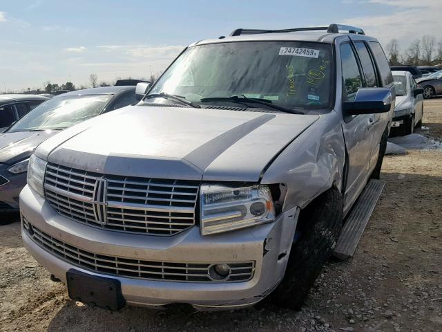 5LMJJ2H52EEL01692 - 2014 LINCOLN NAVIGATOR Gümüş foto 2