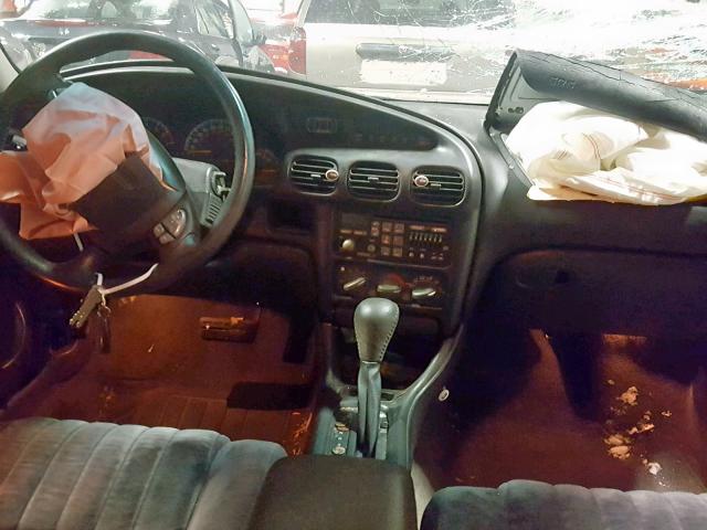 1G2WP52K3WF328377 - 1998 PONTIAC GRAND PRIX BLACK photo 9