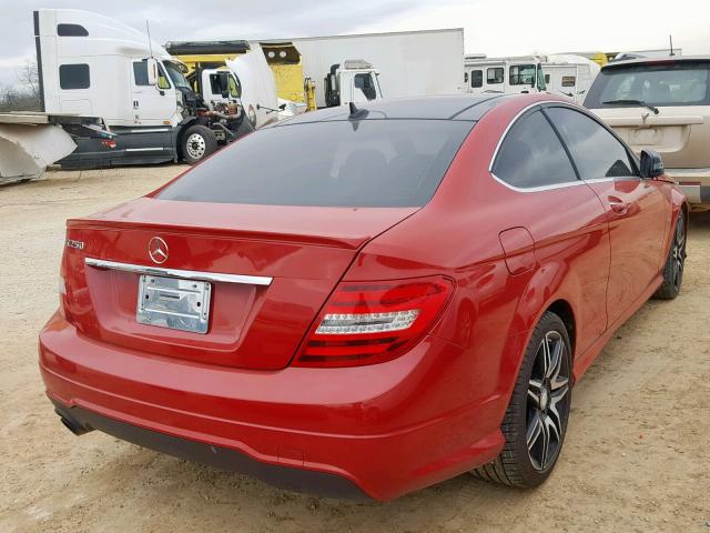 WDDGJ4HBXDF952022 - 2013 MERCEDES-BENZ C 250 RED photo 4