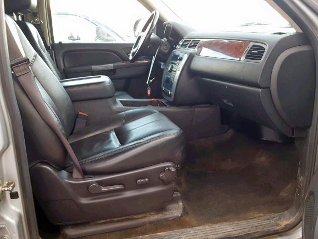 1GKS2KE76DR195886 - 2013 GMC YUKON XL K GRAY photo 5