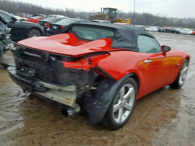 1G2MB33B46Y105746 - 2006 PONTIAC SOLSTICE RED photo 4