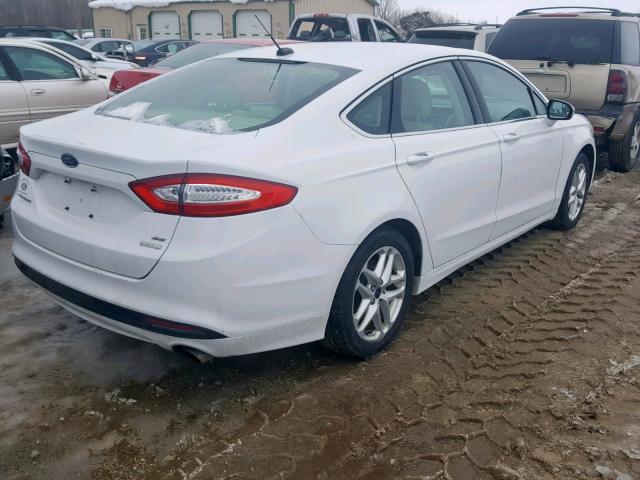 3FA6P0HR0DR304594 - 2013 FORD FUSION SE WHITE photo 4