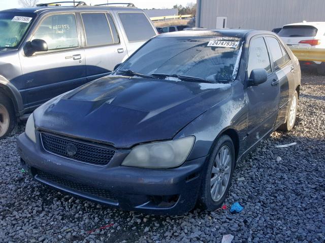 JTHBD192420051641 - 2002 LEXUS IS 300 GRAY photo 2