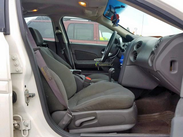 2G2WP522351256828 - 2005 PONTIAC GRAND PRIX WHITE photo 5