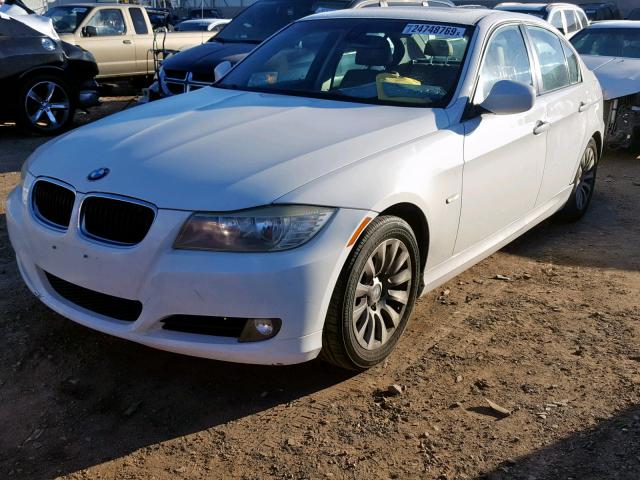 WBAPH57559NL76860 - 2009 BMW 328 I SULE WHITE photo 2