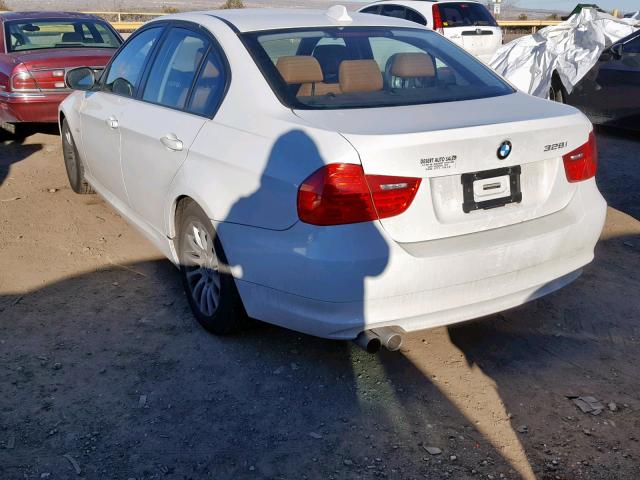 WBAPH57559NL76860 - 2009 BMW 328 I SULE WHITE photo 3