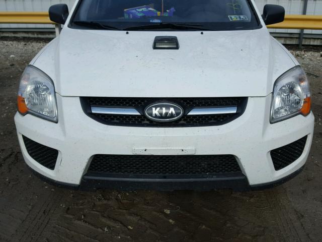 KNDKGCA39A7733669 - 2010 KIA SPORTAGE L WHITE photo 7