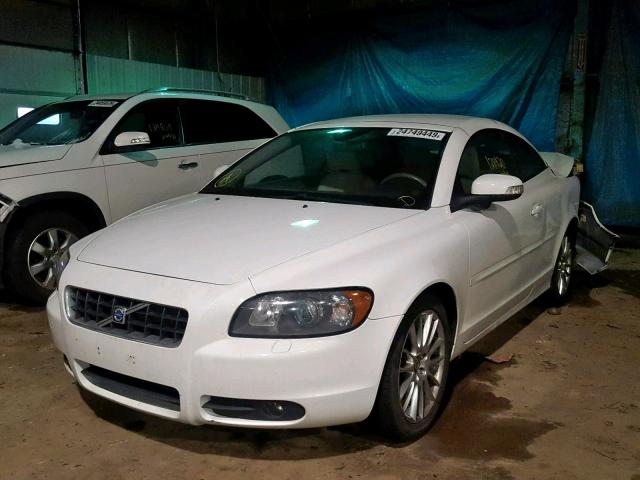 YV1MC67208J049735 - 2008 VOLVO C70 T5 WHITE photo 2