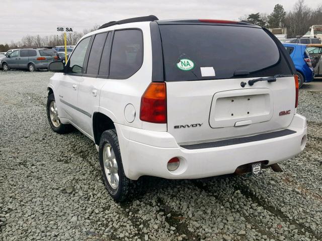 1GKDT13S062245037 - 2006 GMC ENVOY WHITE photo 3