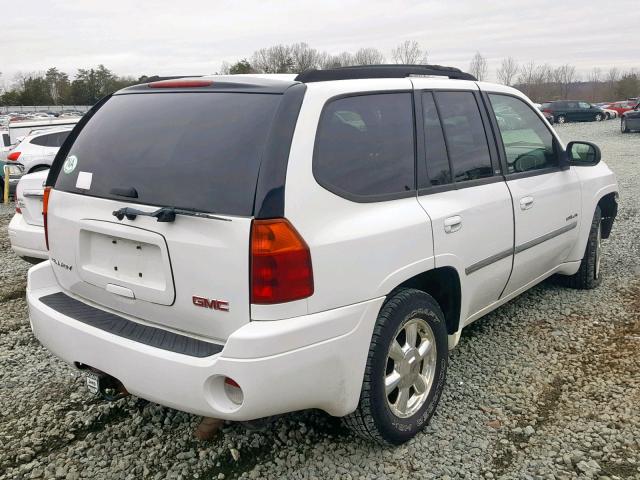 1GKDT13S062245037 - 2006 GMC ENVOY WHITE photo 4