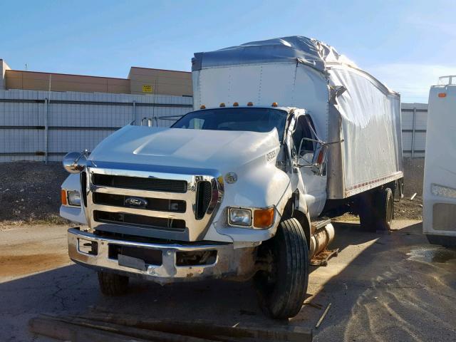 3FRNF6FB7FV727865 - 2015 FORD F650 SUPER WHITE photo 2