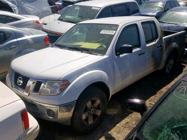 1N6AD0ER5AC405557 - 2010 NISSAN FRONTIER C WHITE photo 2