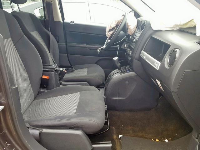 1C4NJCBA2FD138229 - 2015 JEEP COMPASS SP ნაცრისფერი ფოტო 5