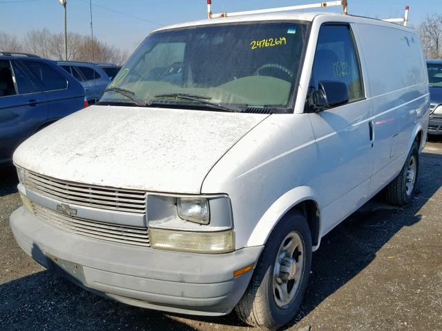 1GCDM19X03B113693 - 2003 CHEVROLET ASTRO WHITE photo 2