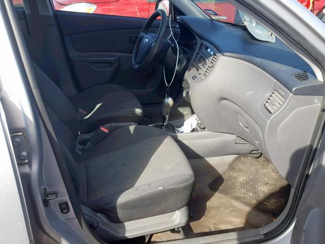 KNADE123876187007 - 2007 KIA RIO BASE GRAY photo 5