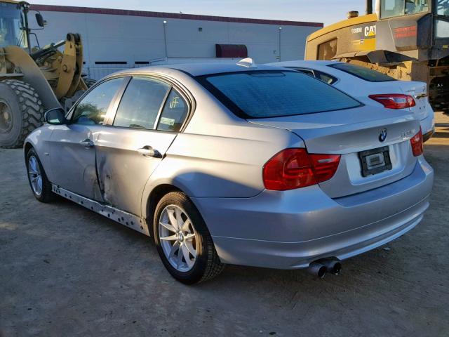 WBAPH5G55ANL80685 - 2010 BMW 328 I SULE SILVER photo 3