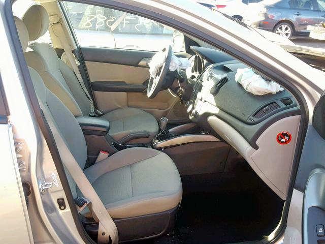 KNAFU4A24D5740145 - 2013 KIA FORTE EX SILVER photo 5