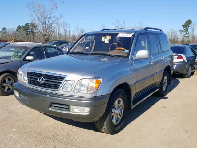 JTJHT00W513500604 - 2001 LEXUS LX 470 SILVER photo 2