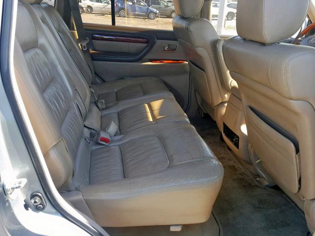 JTJHT00W513500604 - 2001 LEXUS LX 470 SILVER photo 6