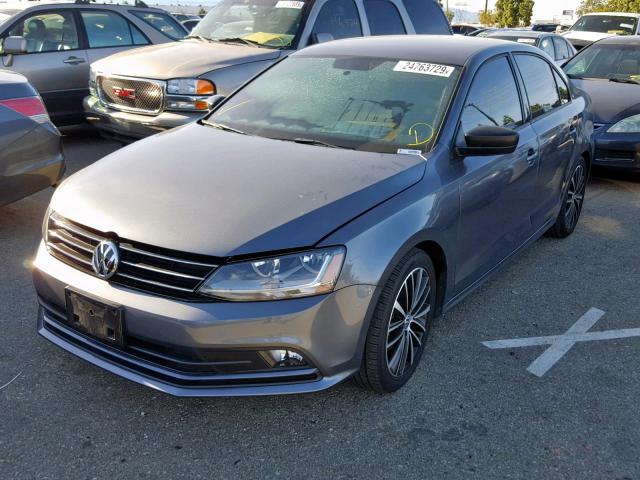 3VWD17AJ7HM388736 - 2017 VOLKSWAGEN JETTA SPOR GRAY photo 2