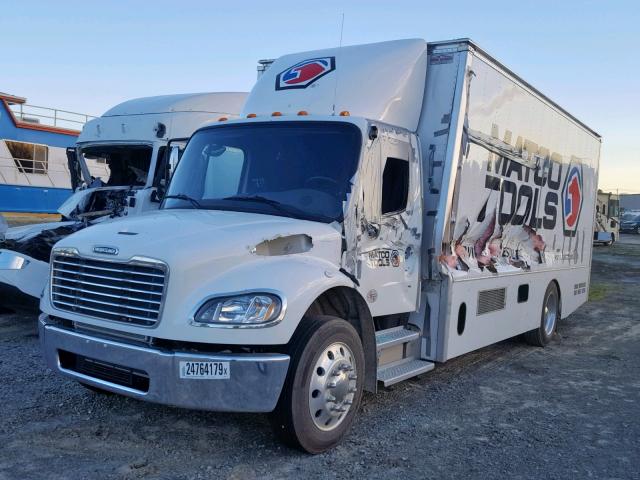 3ALACWFC0KDKN5245 - 2019 FREIGHTLINER M2 106 MED WHITE photo 2