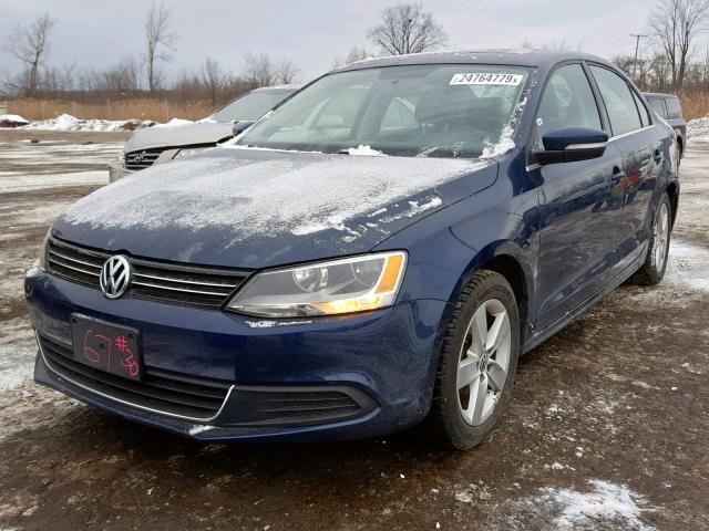 3VWLL7AJ4DM359968 - 2013 VOLKSWAGEN JETTA TDI BLUE photo 2