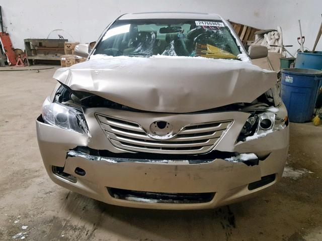 4T4BE46K98R046569 - 2008 TOYOTA CAMRY CE TAN photo 7