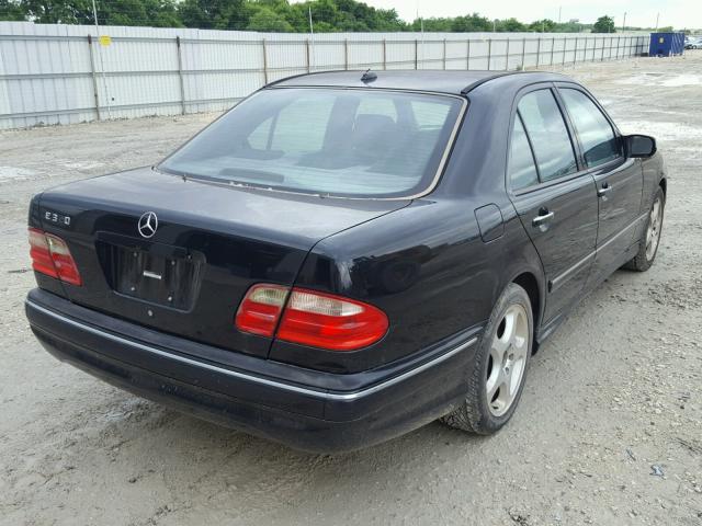 WDBJF65J32B409722 - 2002 MERCEDES-BENZ E 320 黑色 照片 4