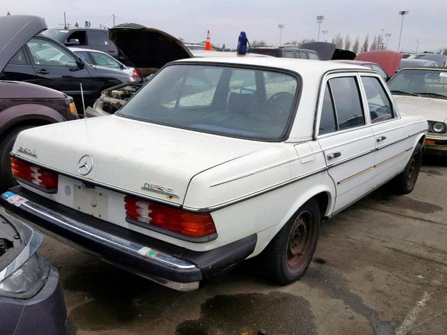 WDBAB23A2BB255706 - 1981 MERCEDES-BENZ 240 D WHITE photo 4