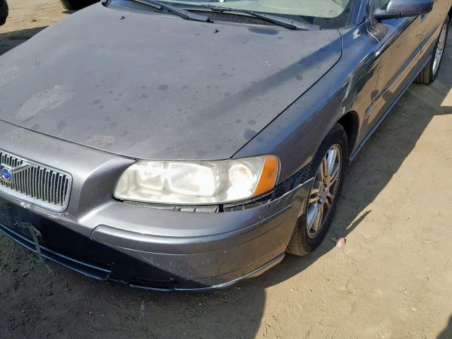 YV1SW640062558703 - 2006 VOLVO V70 GRAY photo 9