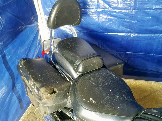 JS1VS55A362107808 - 2006 SUZUKI C50 SILVER photo 6