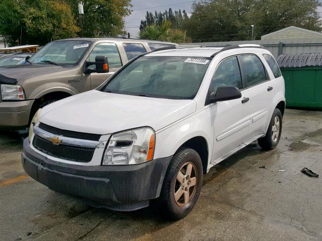 2CNDL13F956208354 - 2005 CHEVROLET EQUINOX LS WHITE photo 2