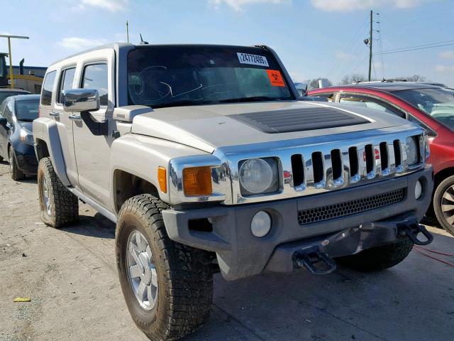 5GTDN13E278242602 - 2007 HUMMER H3 SILVER photo 1