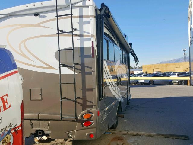 WDAPF4CC8E9591453 - 2015 WINNEBAGO SPRINTER 3 WHITE photo 4