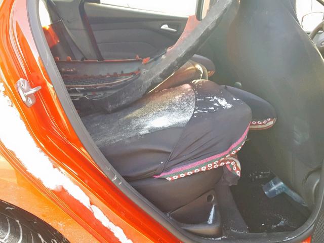 1FADP3F27FL270055 - 2015 FORD FOCUS SE 红色 照片 6