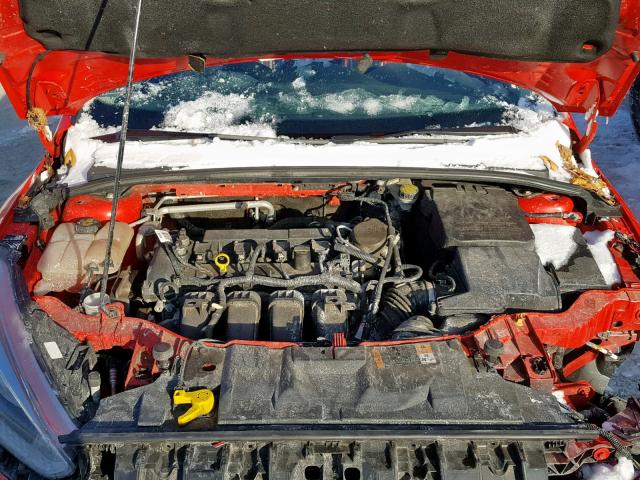 1FADP3F27FL270055 - 2015 FORD FOCUS SE 红色 照片 7
