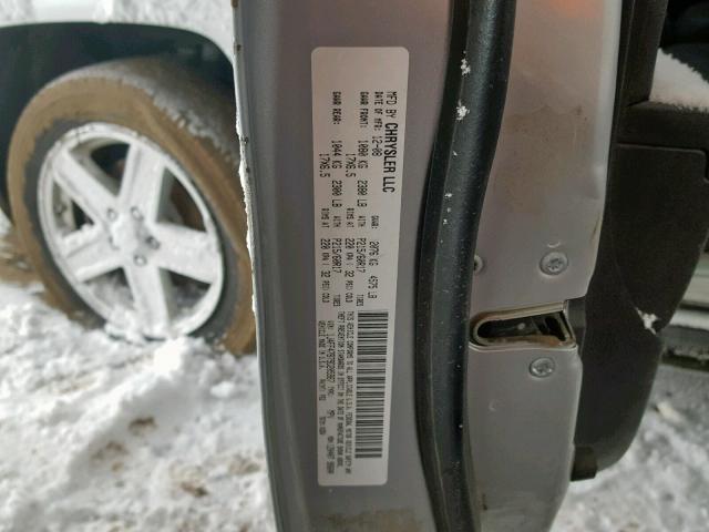 1J4FF47B79D205967 - 2009 JEEP COMPASS SP 银色 照片 10