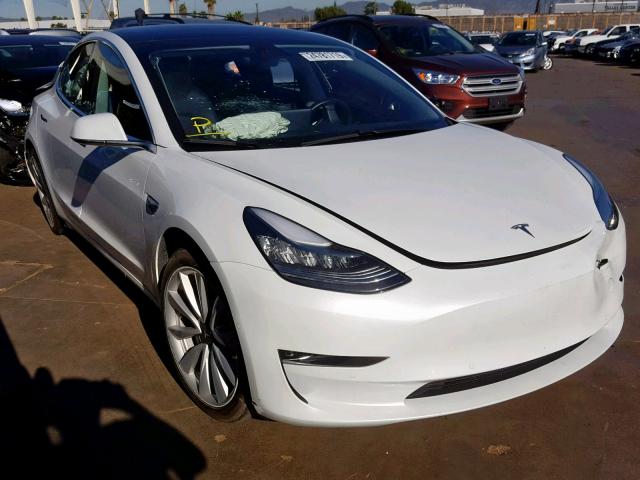 5YJ3E1EA8JF011255 - 2018 TESLA MODEL 3 WHITE photo 1