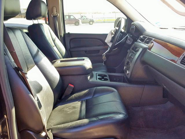 1GKS1KE00BR260993 - 2011 GMC YUKON XL C BLACK photo 5