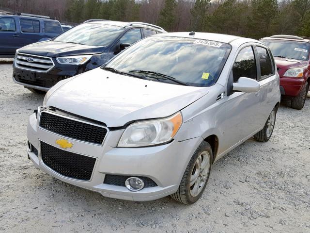 KL1TG66E89B352038 - 2009 CHEVROLET AVEO LT SILVER photo 2